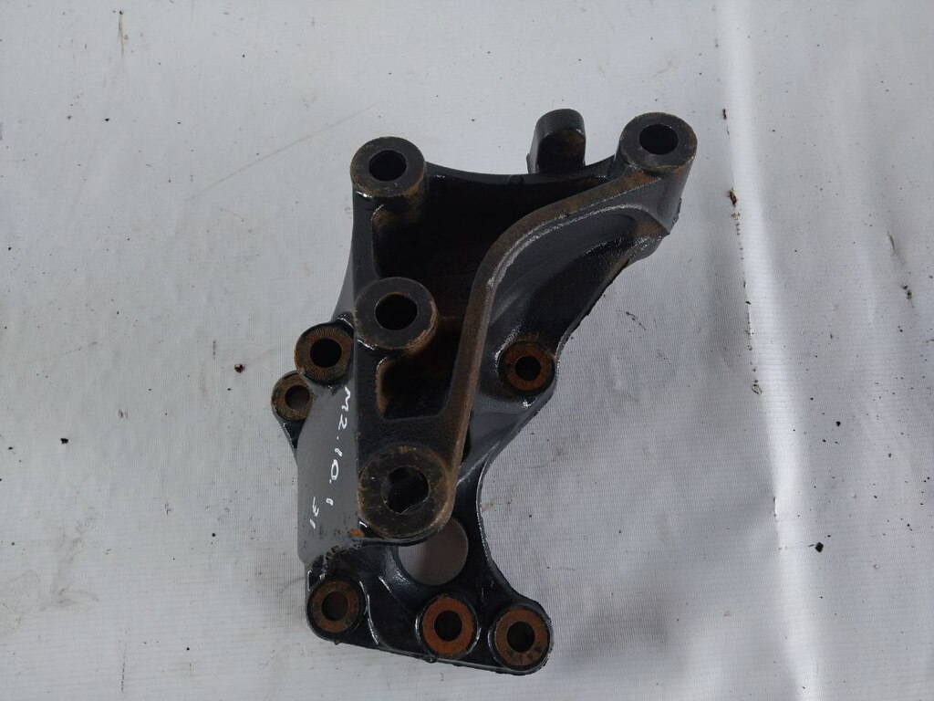 кронштейн ГУРа б/у - 1